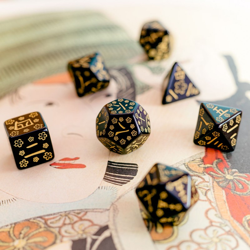 Zestaw RPG Kości Japońskich - Świetlik Głębokiej Nocy ( czarno-złota )